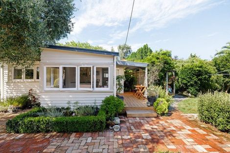 Photo of property in 2 Murray Street, Leamington, Cambridge, 3432