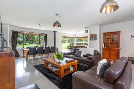 Photo of property in 22 Ellett Road, Karaka, Papakura, 2580