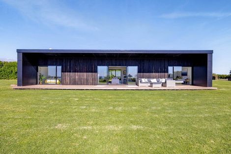 Photo of property in 386 Kaihihi Road, Okato, New Plymouth, 4381