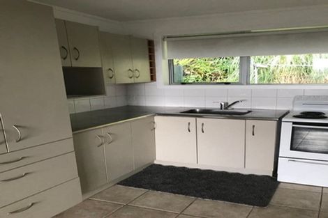 Photo of property in 4/2b Queensway, Three Kings, Auckland, 1024