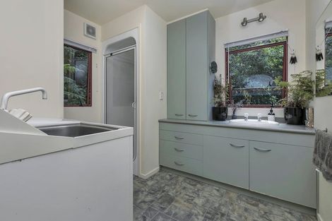 Photo of property in 142 Wade River Road, Wade Heads, Whangaparaoa, 0932