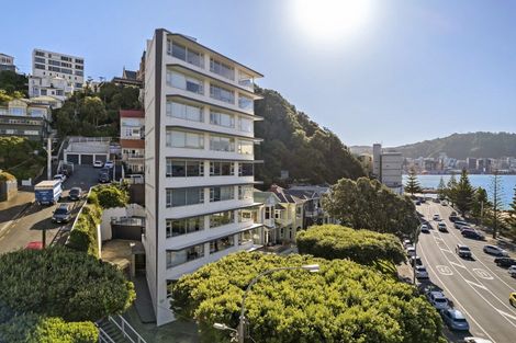 Photo of property in Clifton Towers, 202 Oriental Parade, Oriental Bay, Wellington, 6011