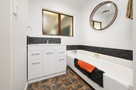 Photo of property in 39 Lyttelton Crescent, Tamatea, Napier, 4112