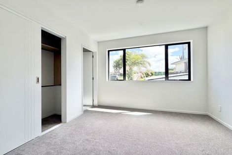 Photo of property in 7/6 Woodhouse Place, West Harbour, Auckland, 0618