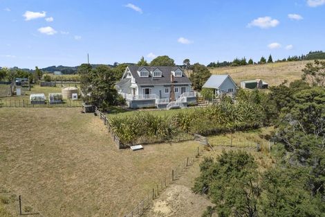 Photo of property in 176 Valley Road, Waitoki, Kaukapakapa, 0871