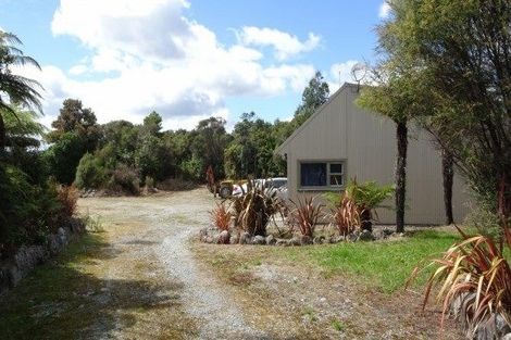 Photo of property in 34 Tramway Street, Kumara, 7832