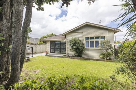 Photo of property in 800 Tremaine Avenue, Roslyn, Palmerston North, 4414