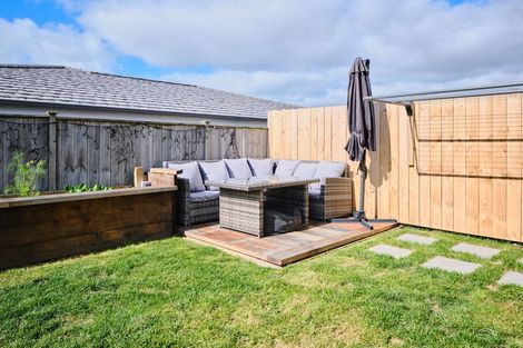 Photo of property in 104 Symes Drive, Red Beach, 0932