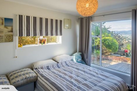 Photo of property in 71 Mills Road, Brooklyn, Wellington, 6021