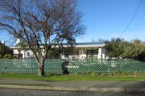 Photo of property in 35 Prince Street, Winton, 9720