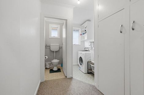 Photo of property in 160 Macandrew Road, South Dunedin, Dunedin, 9012