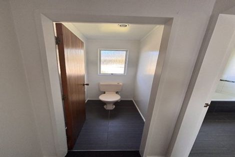 Photo of property in 23b Colchester Crescent, Newlands, Wellington, 6037