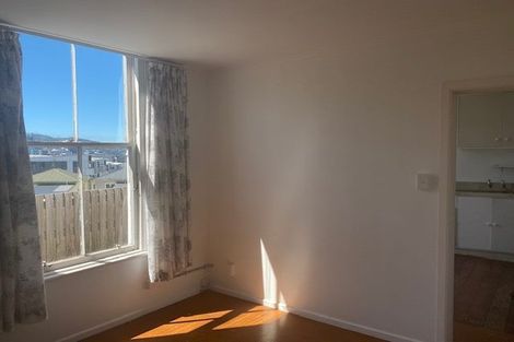 Photo of property in 1/12 Bidwill Street, Mount Cook, Wellington, 6021