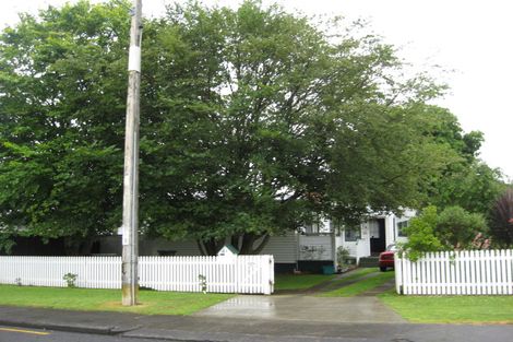 Photo of property in 119 Chichester Drive, Rosehill, Papakura, 2113