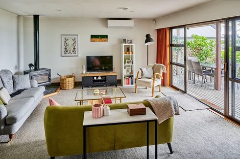 Photo of property in 259 Marine Parade, Eastbourne, Lower Hutt, 5013