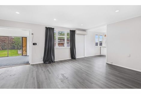 Photo of property in 8 Grosvenor Street, Redwood, Christchurch, 8051