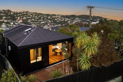 Photo of property in 47 Rhine Street, Island Bay, Wellington, 6023