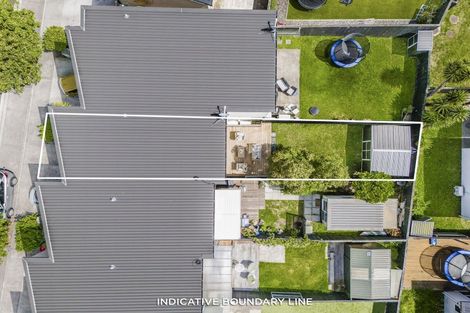 Photo of property in 6 Touhou Road, Hobsonville, Auckland, 0616