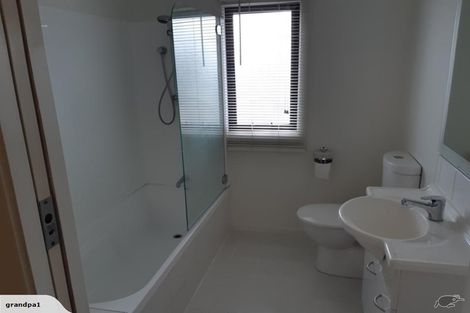 Photo of property in 73 Mangorei Road, Strandon, New Plymouth, 4312