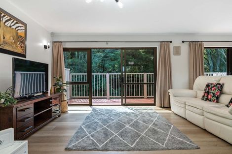 Photo of property in 8 Deodar Place, Totara Heights, Auckland, 2105