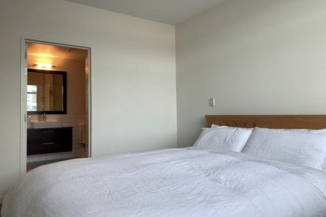 Photo of property in 9 Chews Lane, Wellington Central, Wellington, 6011