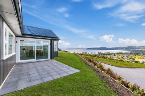 Photo of property in 4 Harrier Lane, Kinloch, Taupo, 3377