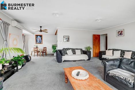 Photo of property in 1/140 Parkhurst Road, Parakai, 0830