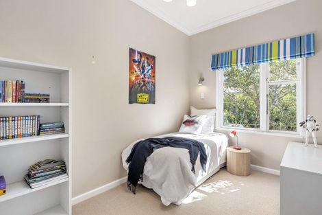 Photo of property in 107-109 Muritai Road, Eastbourne, Lower Hutt, 5013