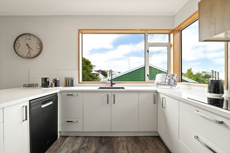 Photo of property in 19 Argyle Street, Mornington, Dunedin, 9011