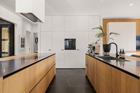 Photo of property in 594 Peninsula Road, Kelvin Heights, Queenstown, 9300