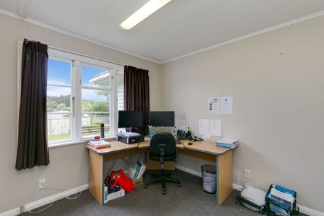 Photo of property in 9 Hollies Crescent, Johnsonville, Wellington, 6037