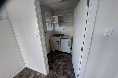 Photo of property in 5 List Street, Welbourn, New Plymouth, 4310