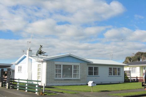 Photo of property in 9 Weld Street, Levin, 5510