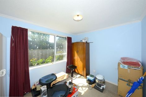 Photo of property in 40 High Street, Hawarden, 7385