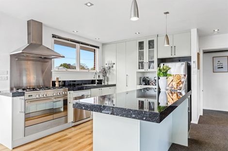 Photo of property in 7 Chedworth Avenue, Bishopdale, Christchurch, 8053