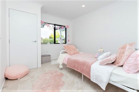 Photo of property in 12 Edwin Street, St Andrews, Hamilton, 3200
