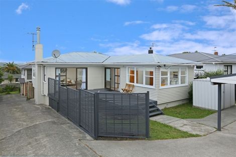 Photo of property in 216a Sturges Road, Henderson, Auckland, 0612