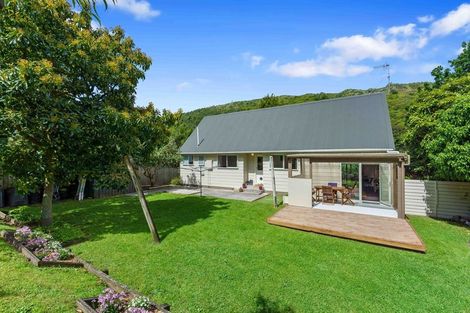 Photo of property in 98 Leinster Avenue, Raumati South, Paraparaumu, 5032