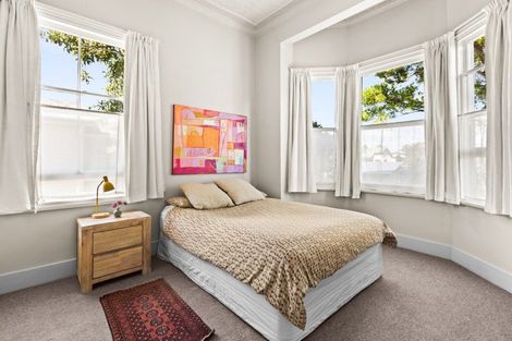 Photo of property in 913 Fitzroy Avenue, Mahora, Hastings, 4120