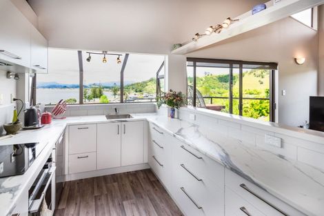 Photo of property in 9a Puriri Place, Whitianga, 3510