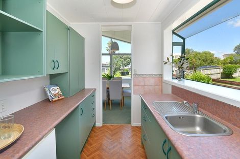 Photo of property in 15 Snells Beach Road, Snells Beach, 0920