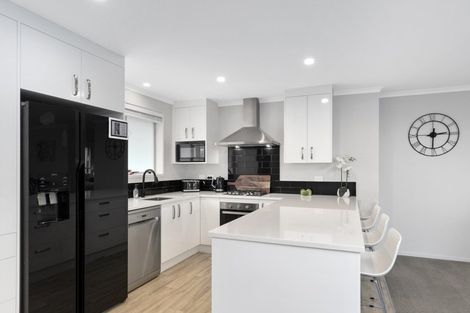 Photo of property in 69 Bert Wall Drive, Omokoroa, 3114