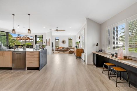 Photo of property in 57 Roberta Crescent, Orewa, 0931