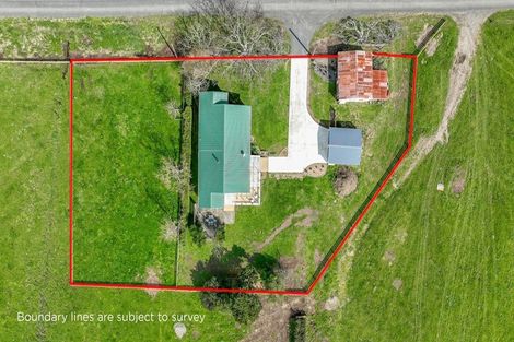 Photo of property in 68 Cadman Road, Dannevirke, 4930