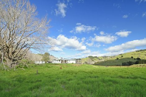 Photo of property in 877 Pakiri Road, Pakiri, Wellsford, 0972