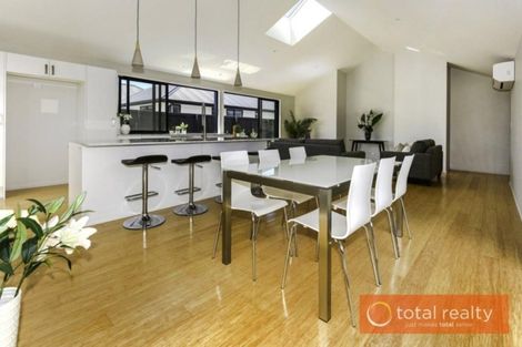 Photo of property in 3 Dennis Lane, Halswell, Christchurch, 8025