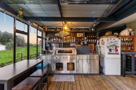 Photo of property in 96 Westhead Road, Pollok, Waiuku, 2683