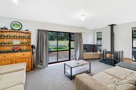 Photo of property in 16 Torlesse Crescent, Darfield, 7510