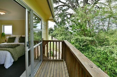 Photo of property in 1/25 Edgware Road, West Harbour, Auckland, 0618
