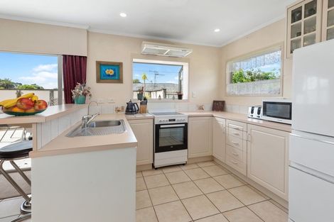 Photo of property in 6 Carlton Crescent, Te Kamo, Whangarei, 0112